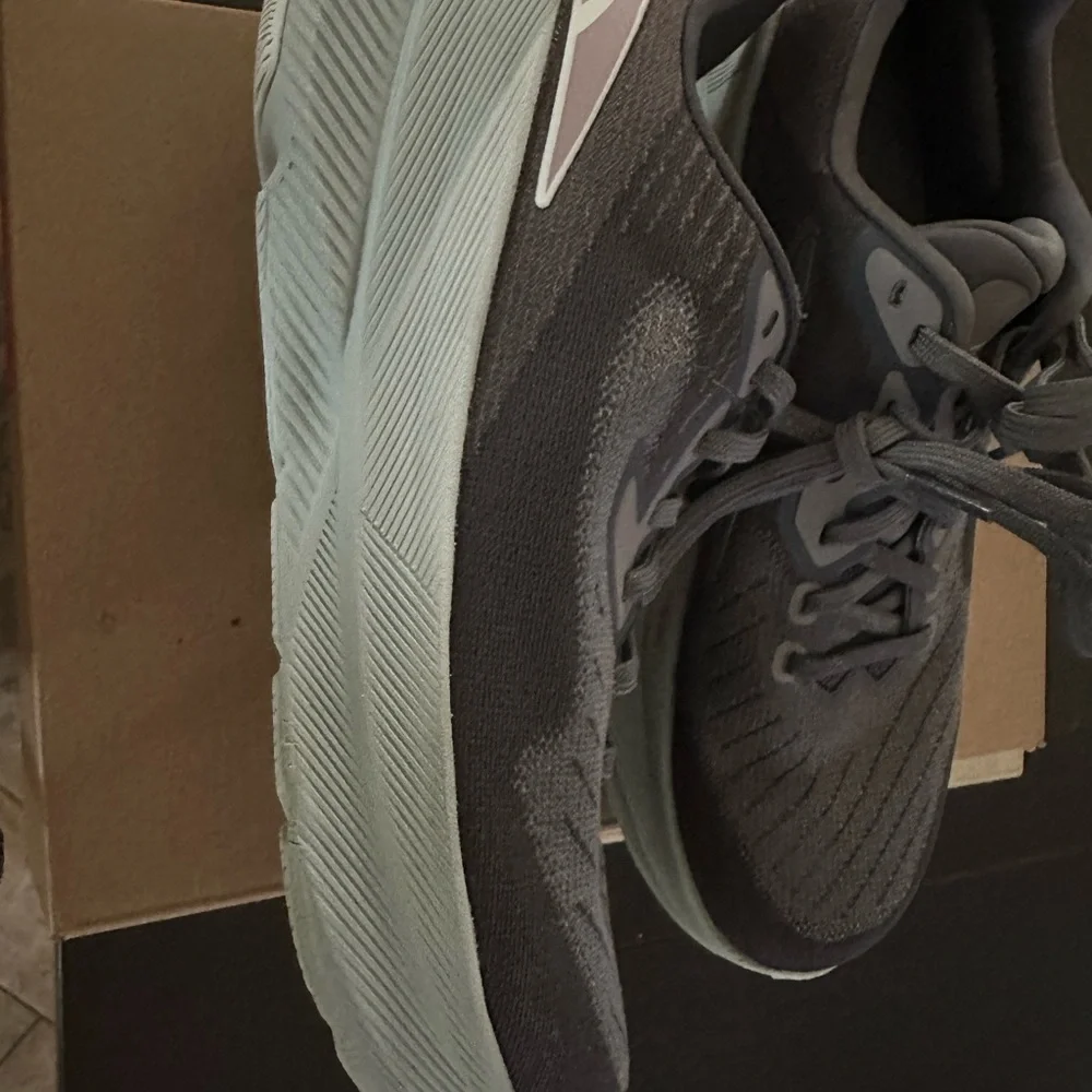 Altra Gray Experience Flow-8.5 - Picture 8 of 13